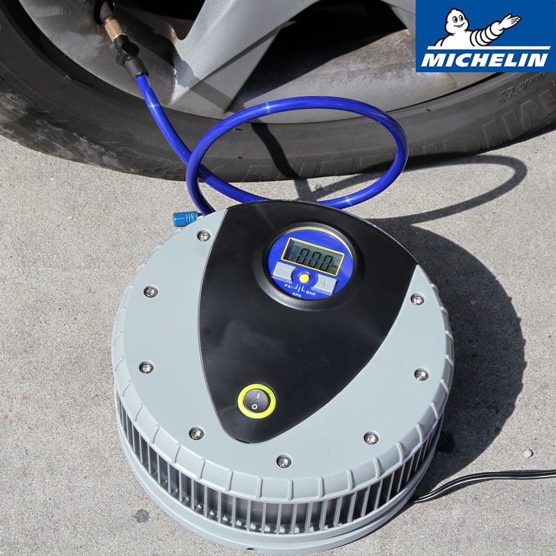 Bơm Lốp Ô Tô Tự Ngắt Michelin 4389ML