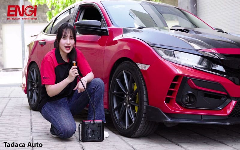 Bơm Lốp Kiêm Kích Bình Ô Tô BM600 4 Trong 1 Cao Cấp 3000A